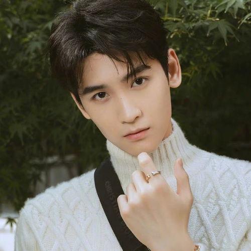 娱乐圈吃瓜男的是谁